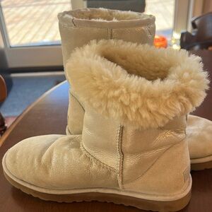 UGG Women's Classic Short Iridescent Boots - Size 8 - EU39